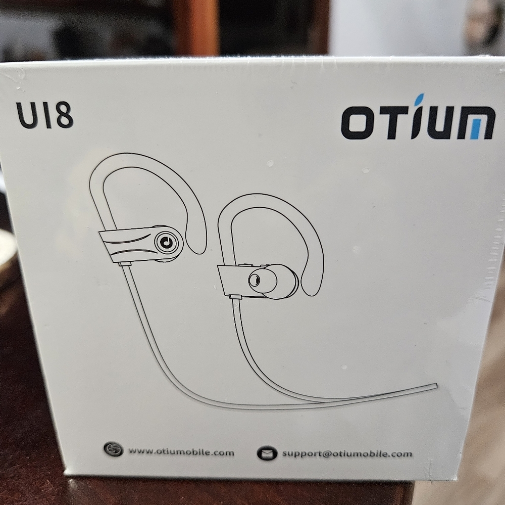 Otium U18 Wireless Earbuds